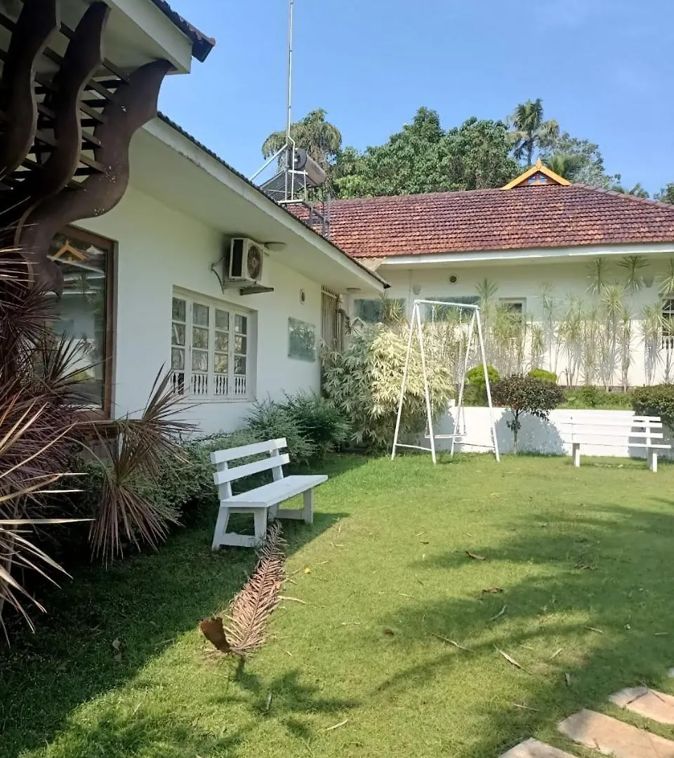 Kudajadri Heritage Pool Homestay Kothamangalam Kotamangalam