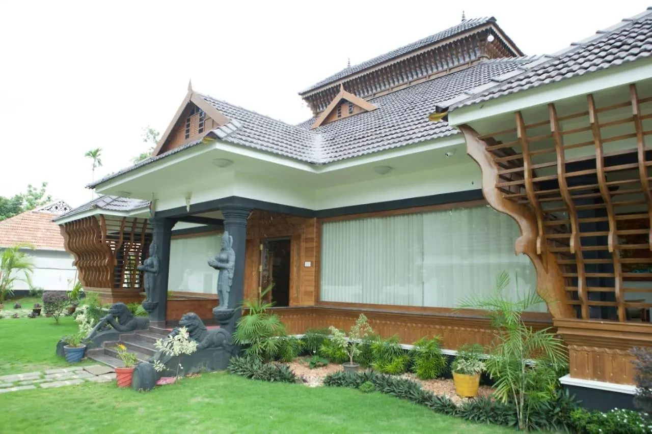 Kudajadri Heritage Pool Homestay Kothamangalam Kotamangalam 0*,  India
