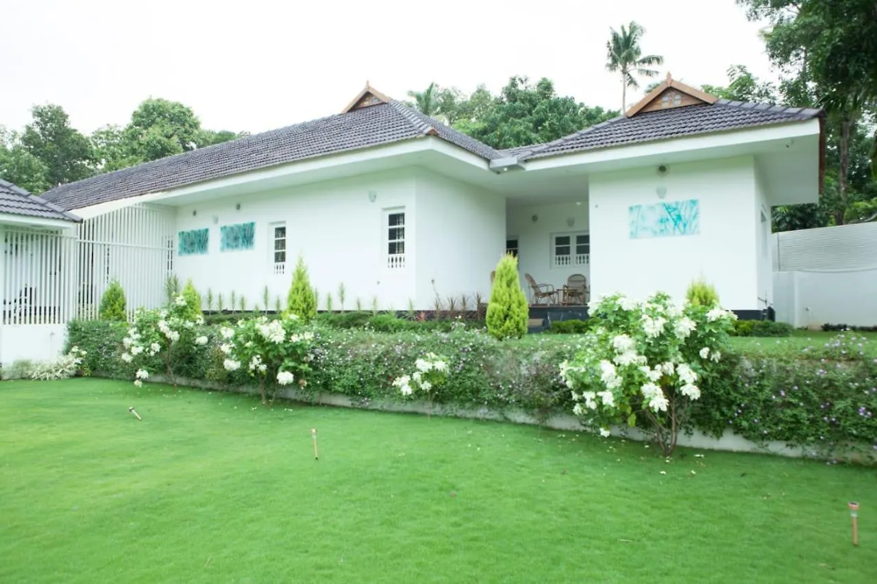 Kudajadri Heritage Pool Homestay Kothamangalam Kotamangalam