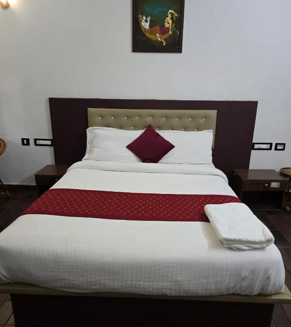 Kudajadri Heritage Pool Homestay Kothamangalam Kotamangalam India