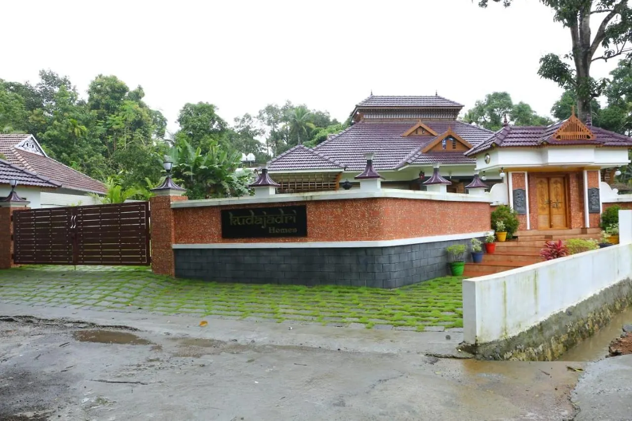 Kudajadri Heritage Pool Homestay Kothamangalam Kotamangalam India